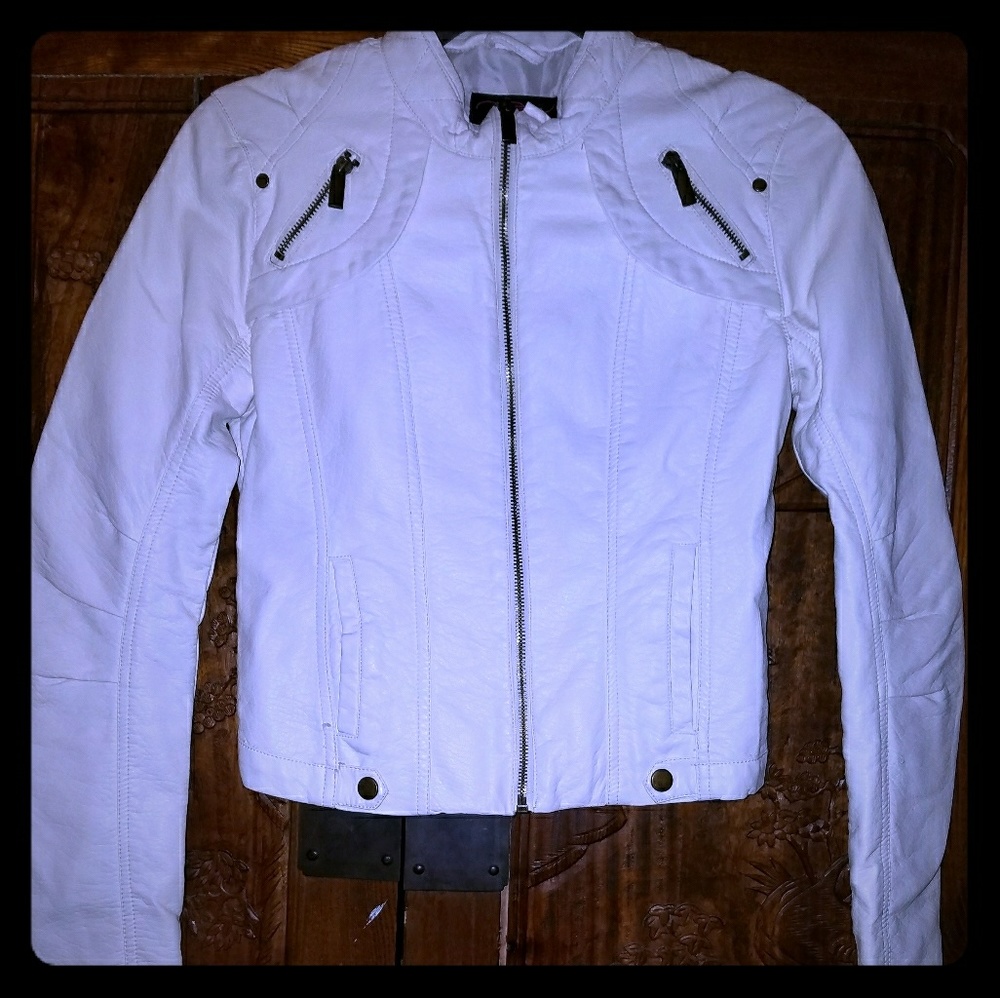 Neu Look small vegan leather jacket